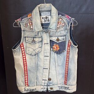 Desigual Denim Vest with Floral and Embroidery Sz S